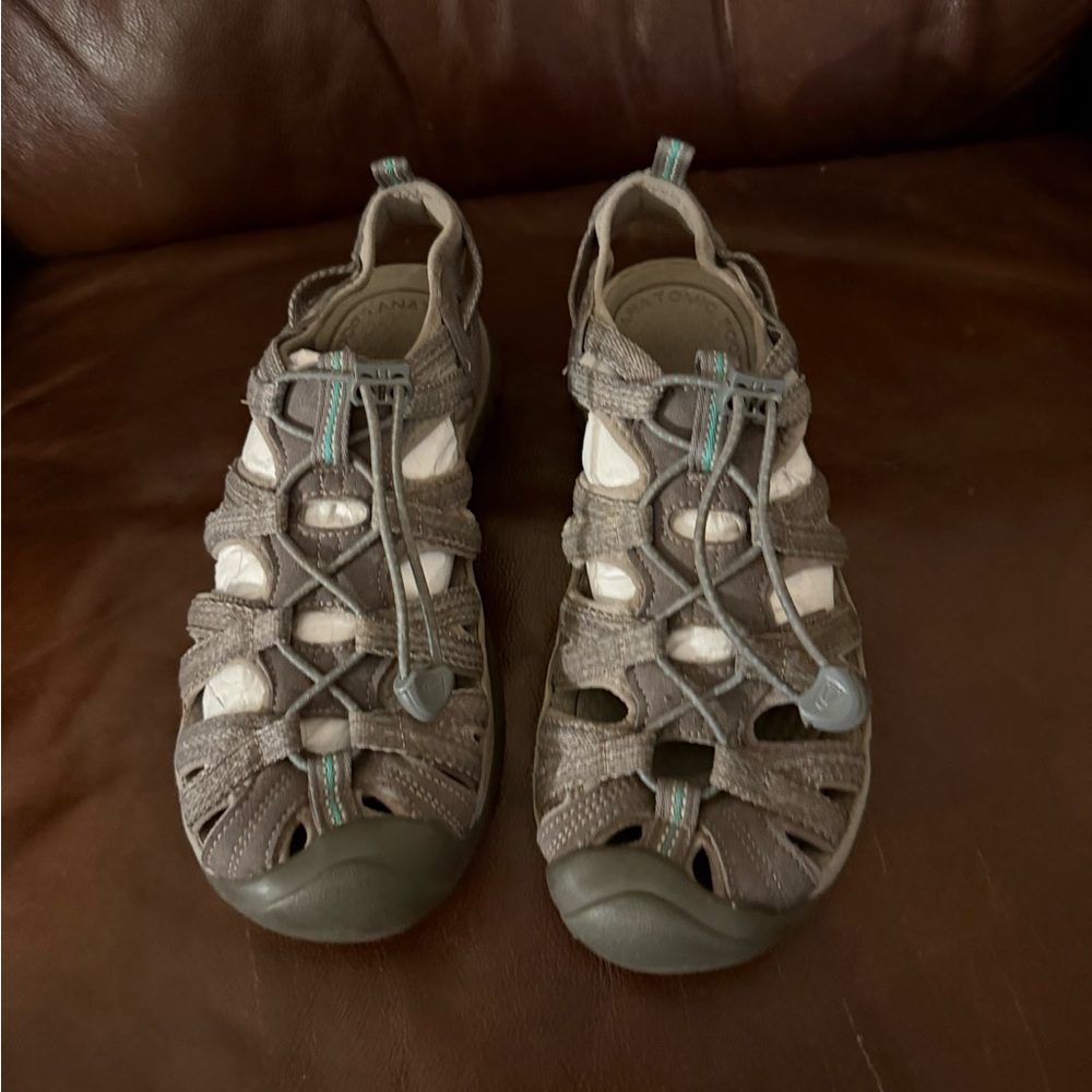 Keen Women’s Whisper gray peacock Sandals Hiking, waterproof, camping comfort